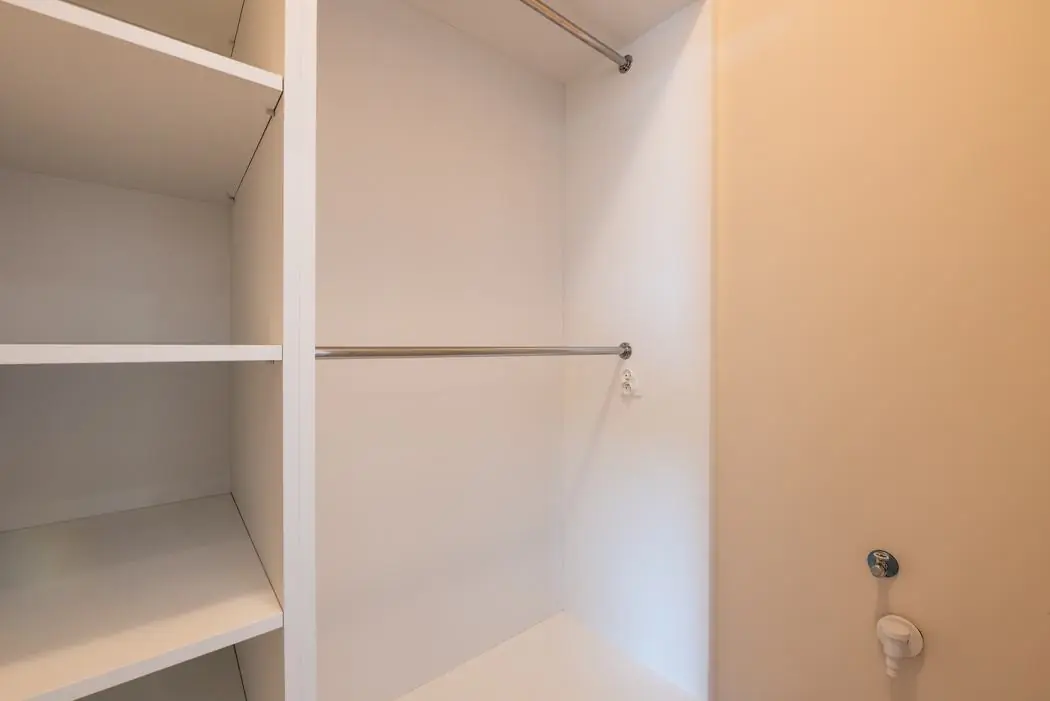 Garderoba, realizacja Sekwoja, zdjęcie 24 z 28